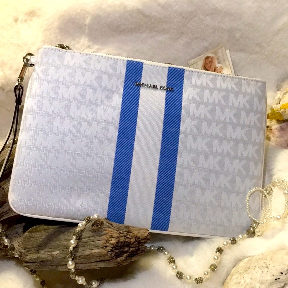 Ⓜ️Michael Kors Gorgeous Logo ClutchⓂ️